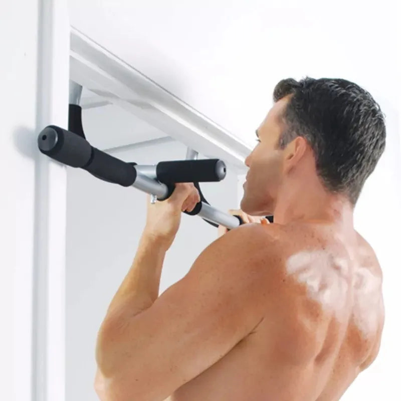 Bodybuilder - Hanging Exercise Bar